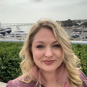 Meet your Posher, Cadie